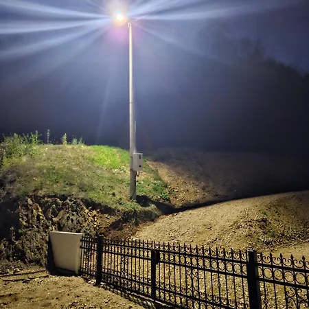 Kucica Na Kraju Knk *