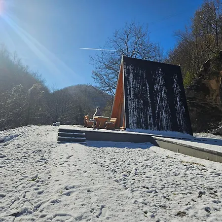 Kucica Na Kraju Knk * Zvornik